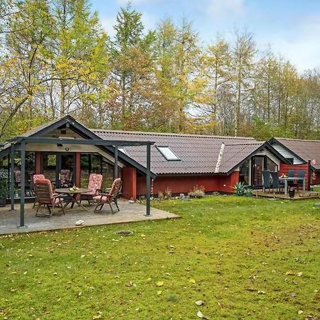 Ferienhaus Gorgeous In With Wifi *